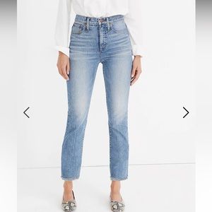 Madewell The Mom Jean straight fray raw hem size 27